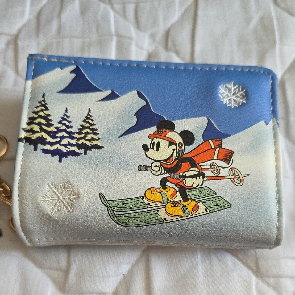 Disney Winter Wonderland Tote With Matching Wallet And Clutch - Picture 13 of 17